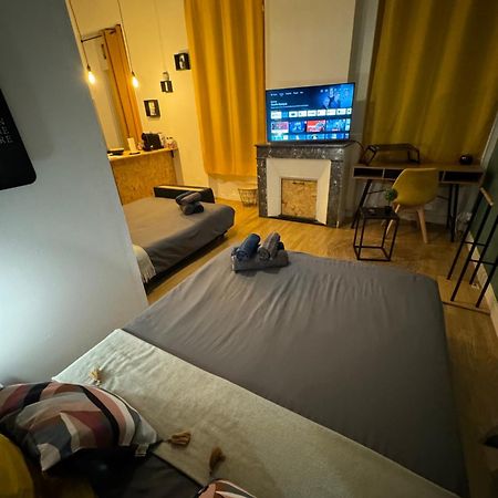Charmant appartement climatisé aux pieds de la cité Carcassonne Esterno foto