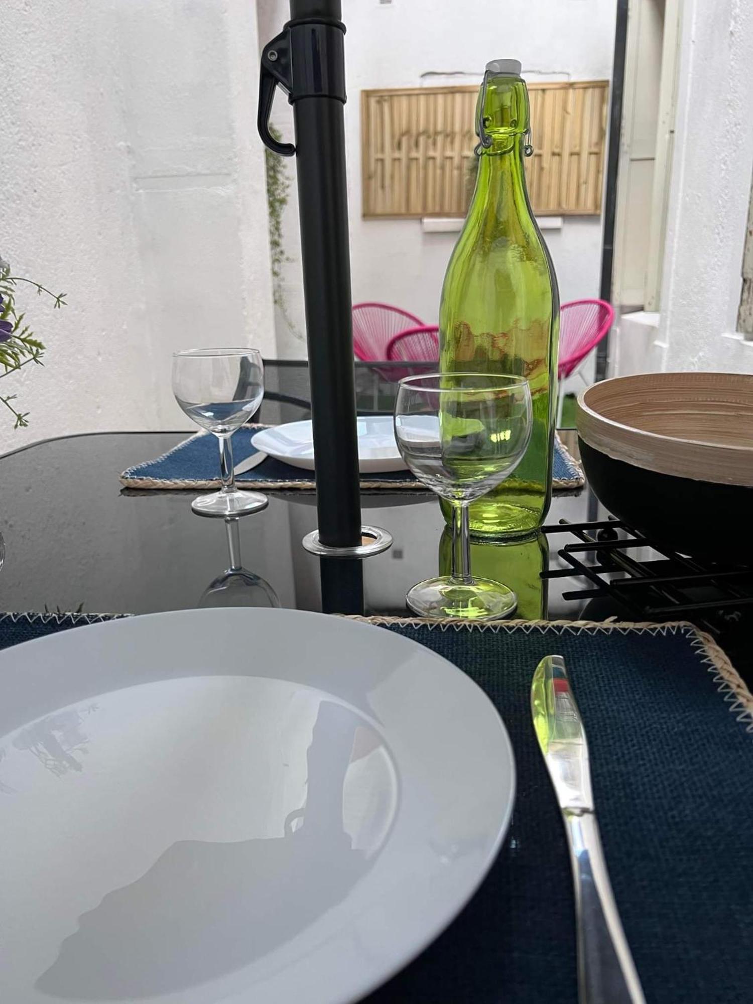 Charmant appartement climatisé aux pieds de la cité Carcassonne Esterno foto