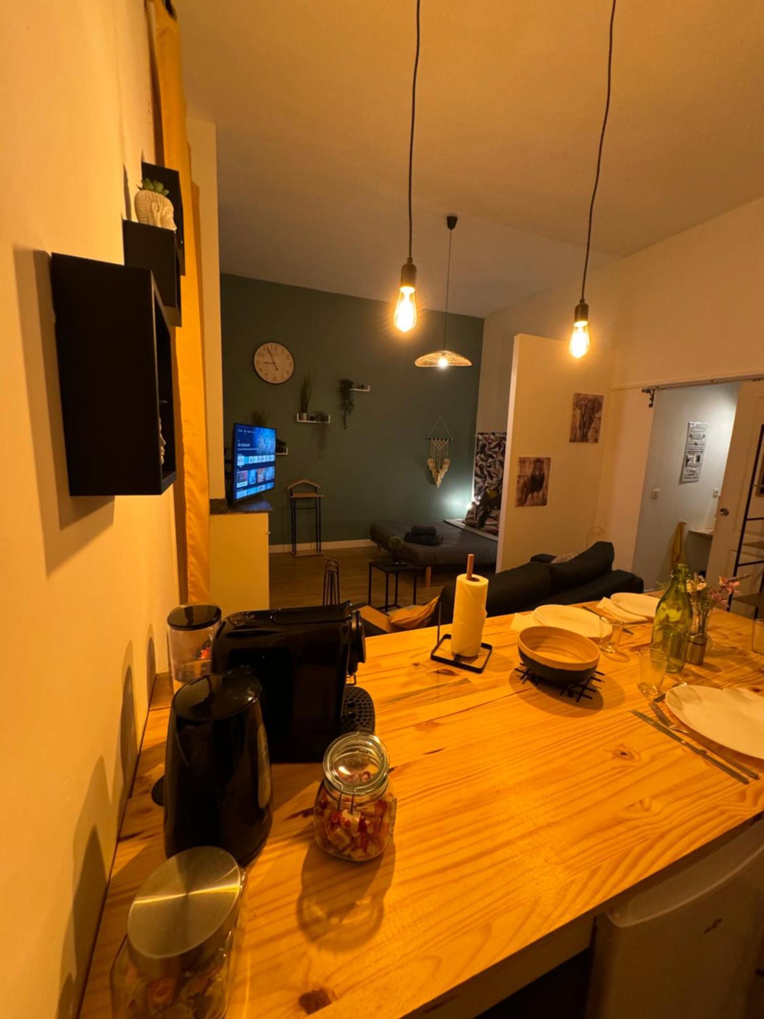 Charmant appartement climatisé aux pieds de la cité Carcassonne Esterno foto